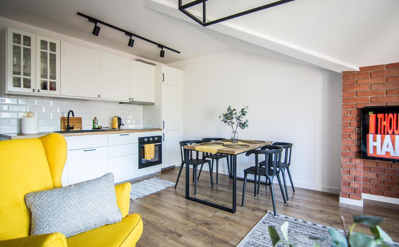 Apartamenty W37 Nowy Targ Eksteriør bilde